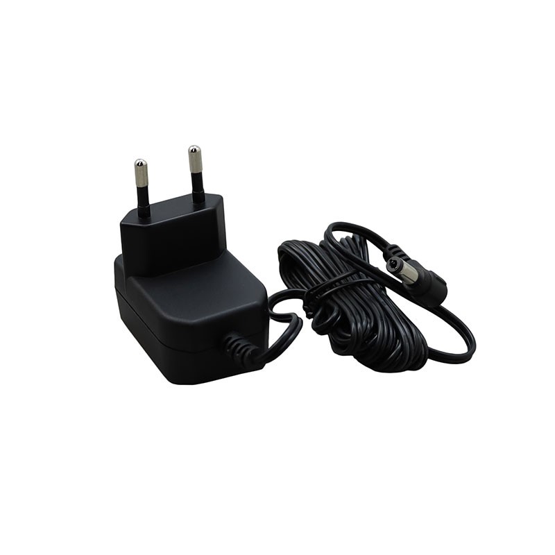 1 pcs : TRE06S050-E-01E03 VI - AC/DC WALL MOUNT ADAPTER 5V 6W