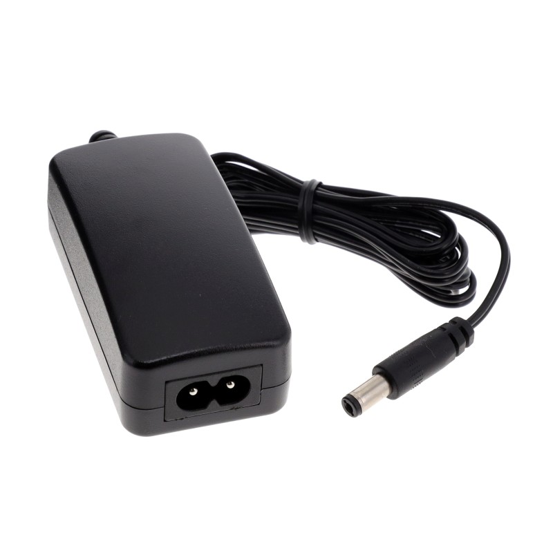 1 pcs : SGAS15B05-P1J - AC/DC DESKTOP ADAPTER 5V 12W