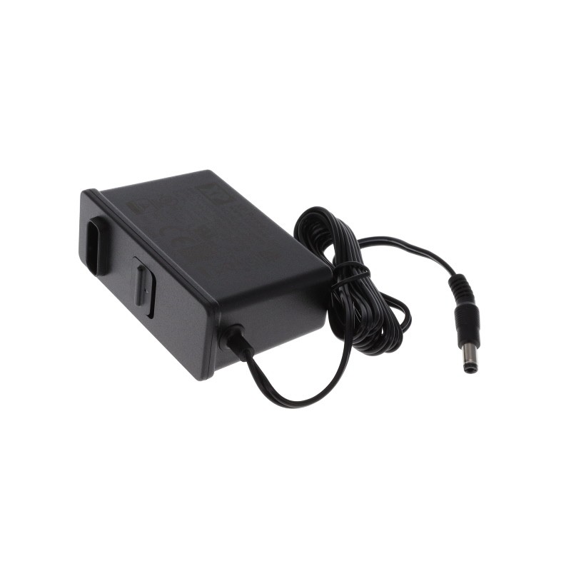 1 pcs : AMF18US09 - AC/DC WALL MOUNT ADAPTER 9V 18W