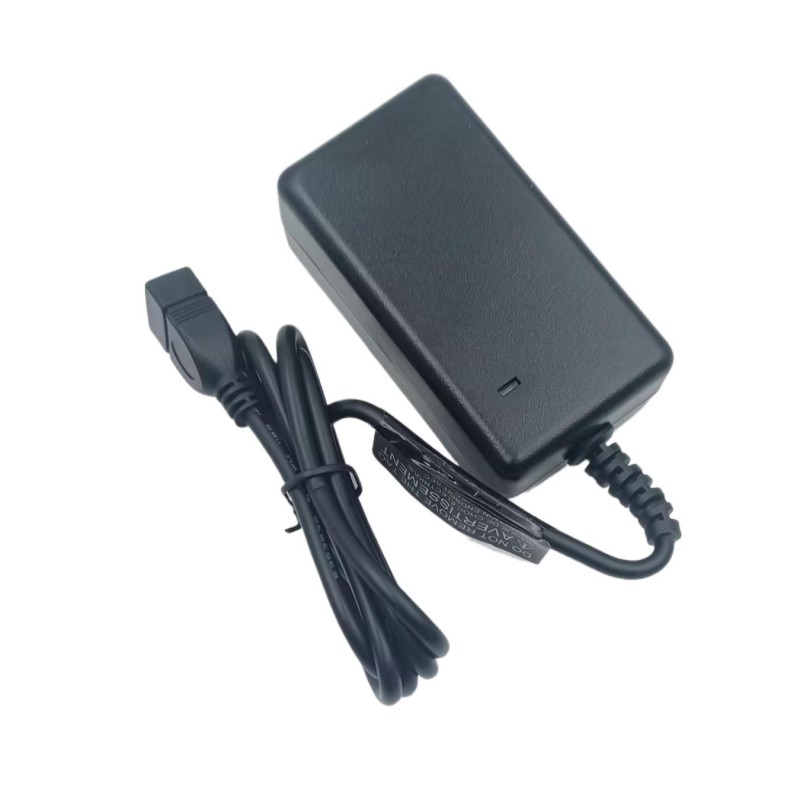 1 pcs : TR9CA3600USBA-IMR6B - AC/DC DESKTOP ADAPTER 5V 18W