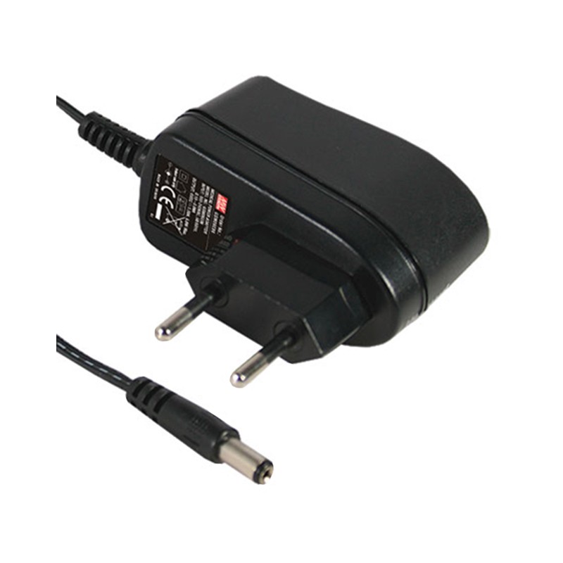 1 pcs : GSM06E06-P1J - AC/DC WALL MOUNT ADAPTER 6V 6W