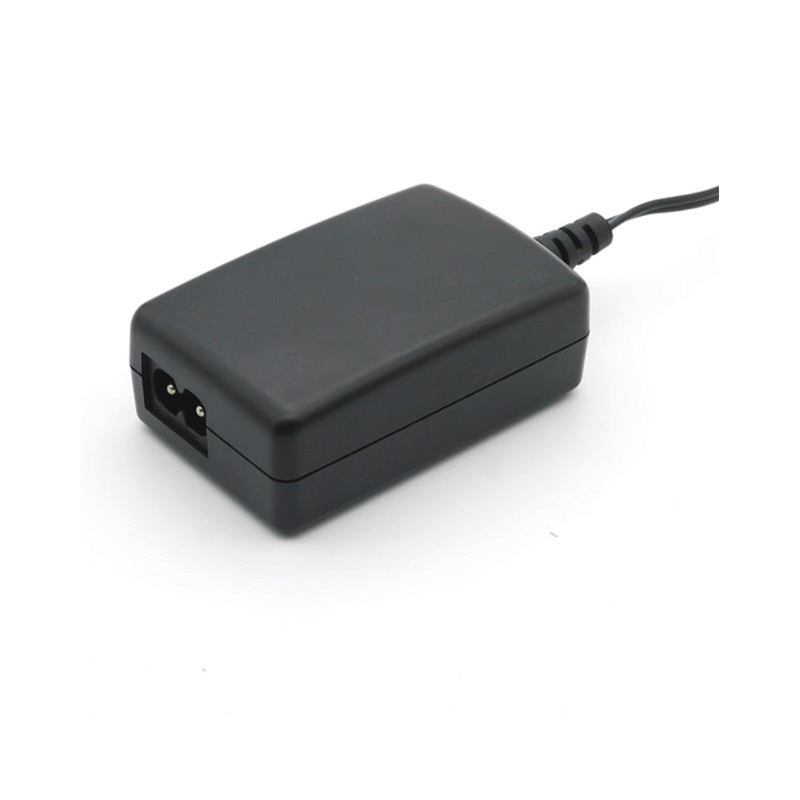 1 pcs : 6A-151DA05-026 - AC/DC DESKTOP ADAPTER 5V 13W