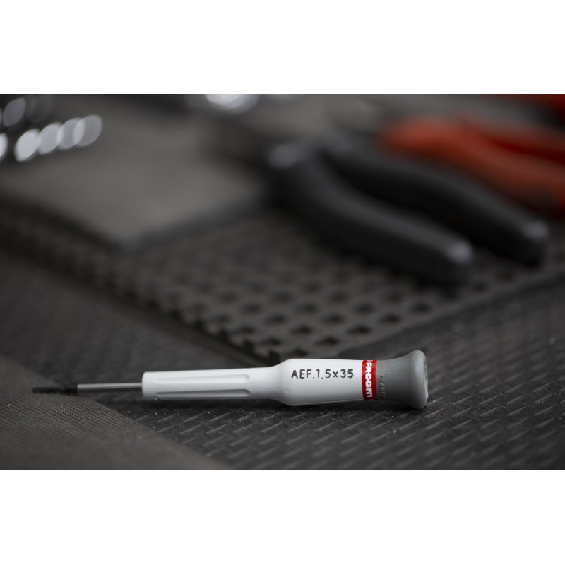 1 pcs - Facom Slotted Precision Screwdriver, 1.5 mm Tip, 35 mm Blade, 117 mm Overall