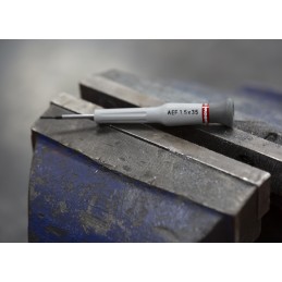 1 pcs - Facom Slotted Precision Screwdriver, 1.5 mm Tip, 35 mm Blade, 117 mm Overall