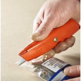 1 pcs - Stanley Safety Knife with Straight Blade, Retractable