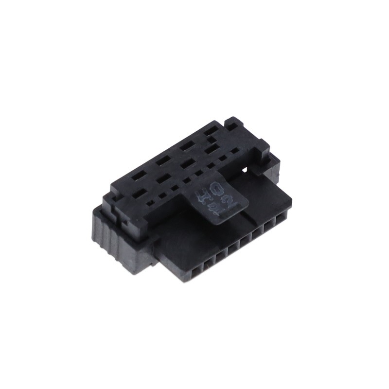 1 pcs : 224400-E - 8-PIN, FEMALE,IDC2426FRICTIONSTR