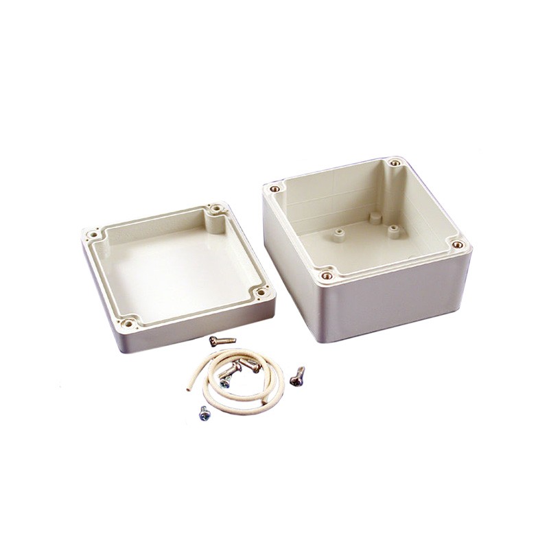 1 pcs : RP1060 - BOX PC WHT 3.37'L X 3.17'W