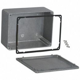 1 pcs : CN-5705 - BOX ALUM NAT 4.548'L X 3.566'W