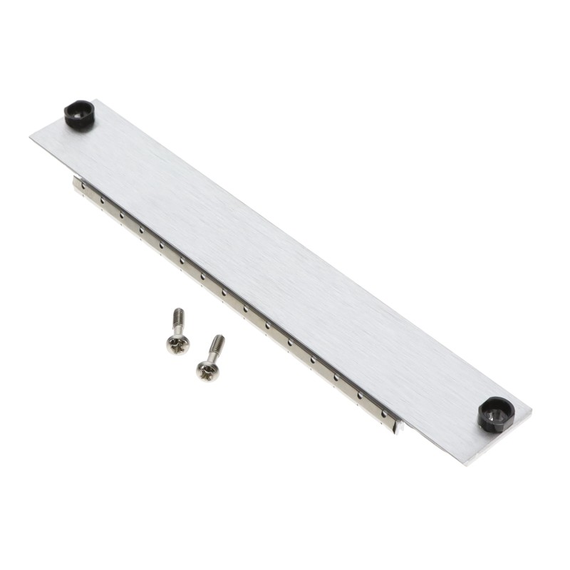 1 pcs : FP52A4HP - PANEL FILLER 3UX4HP W/EMC GASKET