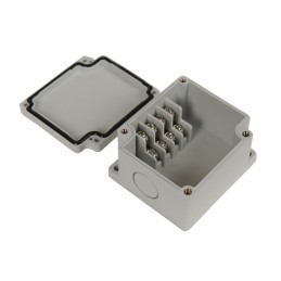 1 pcs : PTT-10478 - JUNCTION BOX ABS 2.92'L X 2.57'W