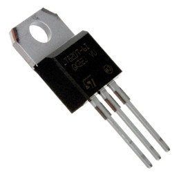 10 pcs : BTA06T-600CWRG - TRIAC ALTERNISTOR 600V 6A TO220