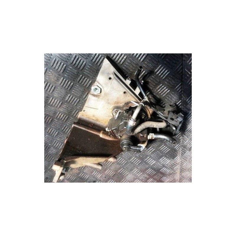 2011 Vauxhall Insignia 2.0 CDTi SRi Nav FUEL PUMP 0445010193 / 55571005