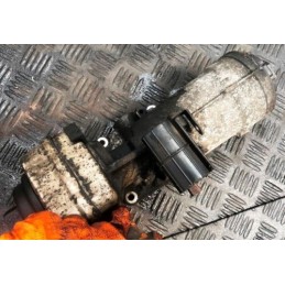 2008 VW PASSAT B6 1.9 OIL FILTER HOUSING 045115369E