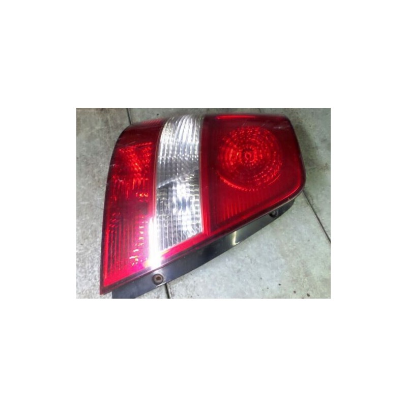 2004 KIA SORENTO 2.5 D REAR LIGHT LH