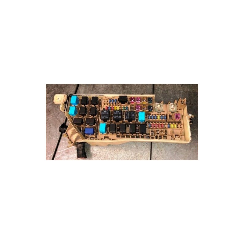 2005 KIA SORENTO 2.5 DIESEL FUSE RELAY BOX