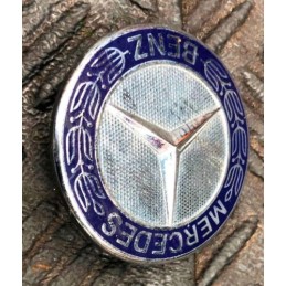 2009 MERCEDES-BENZ C-CLASS W204 C320 BONNET BADGE DAMAGED