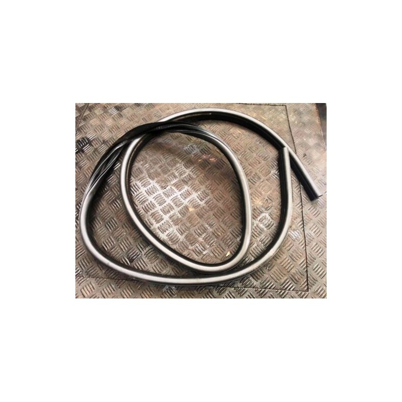 2014-2018 Range Rover Sport L494 3.0 LH REAR DOOR RUBBER SEAL