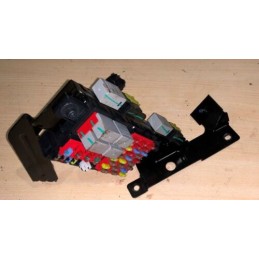 Mg3 LUX 5 Door 2013-2018 1.5 petrol RELAY FUSE BOX 273002500
