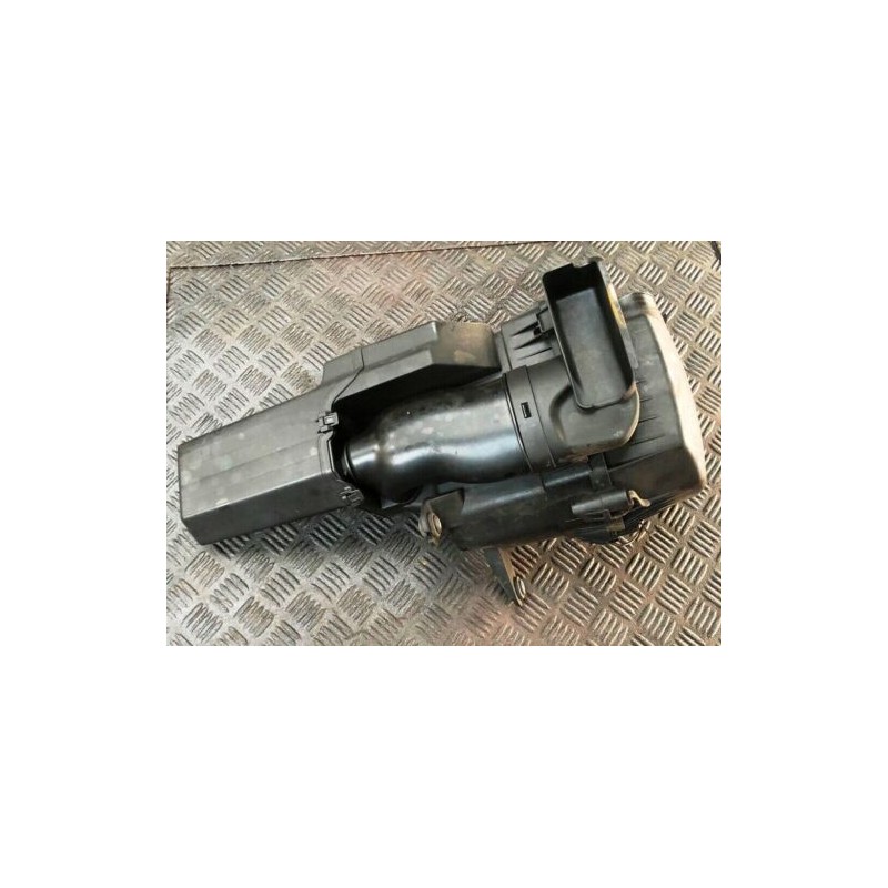 2011 KIA VENGA 1.4 PETROL AIRBOX 28112-1P100