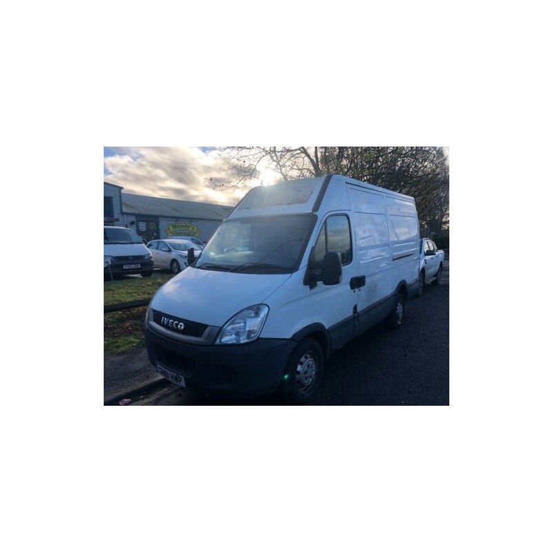 2011 IVECO DAILY 35S11 MK4 BREAKING ONLY COMPLETE REAR AXLE WITH DIFF NO LEAF