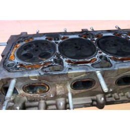 2010 VAUXHALL INSIGNIA 2.0 D CYLINDER HEAD 55571949 /