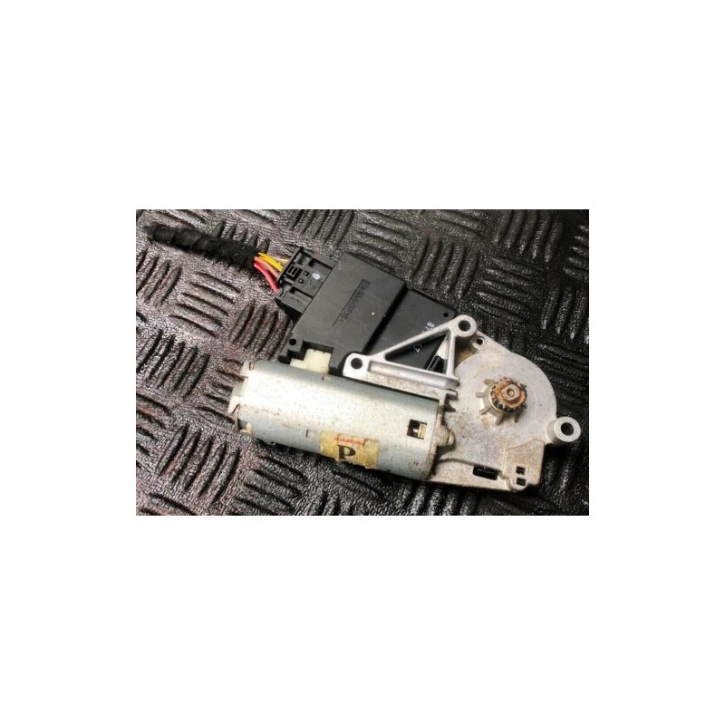 2003 RANGE ROVER VOGUE L322 TD6 HSE SUN ROOF MOTOR 67616910154