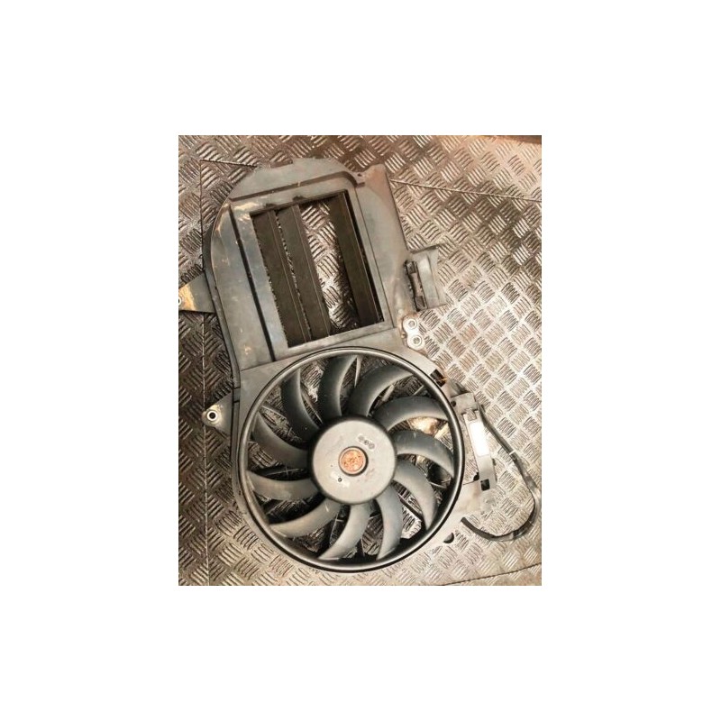2005 AUDI A4 B7 1.9 D ENGINE COOLING FAN 8E0959501F / 8E0121205AA