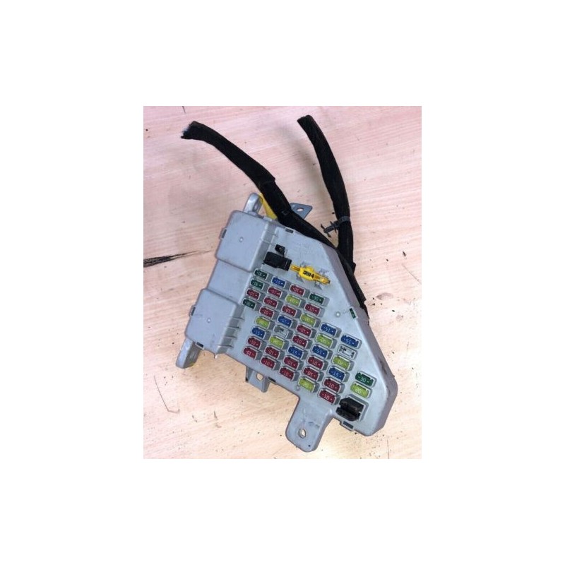 2004 HYUNDAI TUCSON 2.0 DIESEL FUSE RELAY BOX 91110-2E500