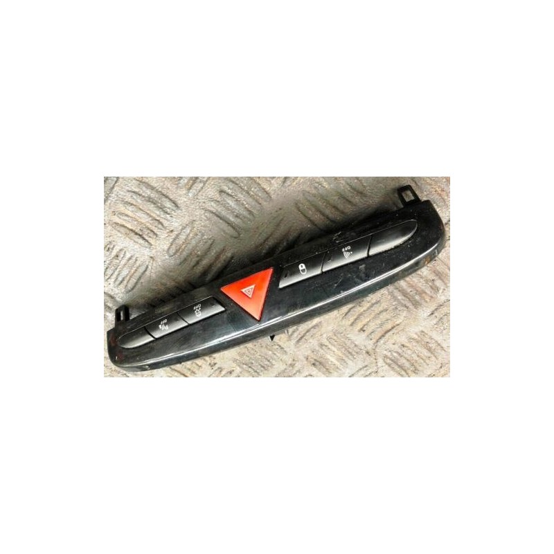 2013 PEUGEOT RCZ 2.0 DIESEL GT 163 HAZARD SWITCH 98060424XT