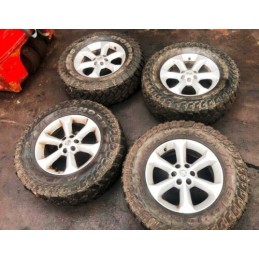 07 NISSAN PATHFINDER ALLOY WHEEL SET 17 LT265/70R17 / MAXXIS TYRES YEAR 13/21