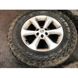 07 NISSAN PATHFINDER ALLOY WHEEL SET 17 LT265/70R17 / MAXXIS TYRES YEAR 13/21