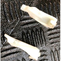 2006 BMW E90 3 series 2.0 D BOOT LIGHT SCREW X 2