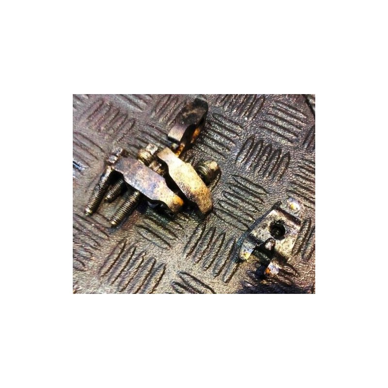 CITROEN C3 MK1 1.4 HDI DIESEL 2003 FUEL INJECTOR HOLDER SET X 4