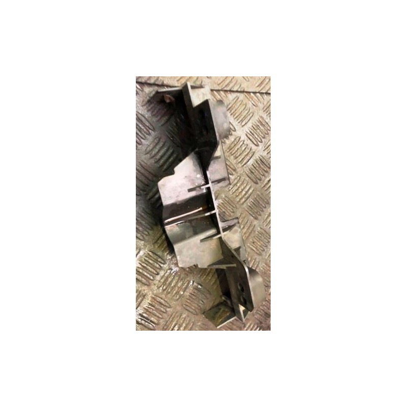 2014-2018 Range Rover Sport L494 3.0 RADIATOR BRACKET HOLDER CPLA-8B359