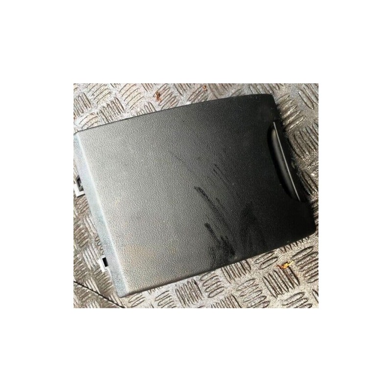 2009 Citroen C5 2.0 HDi VTR+ MK3 STORAGE DRAVER 9682441677