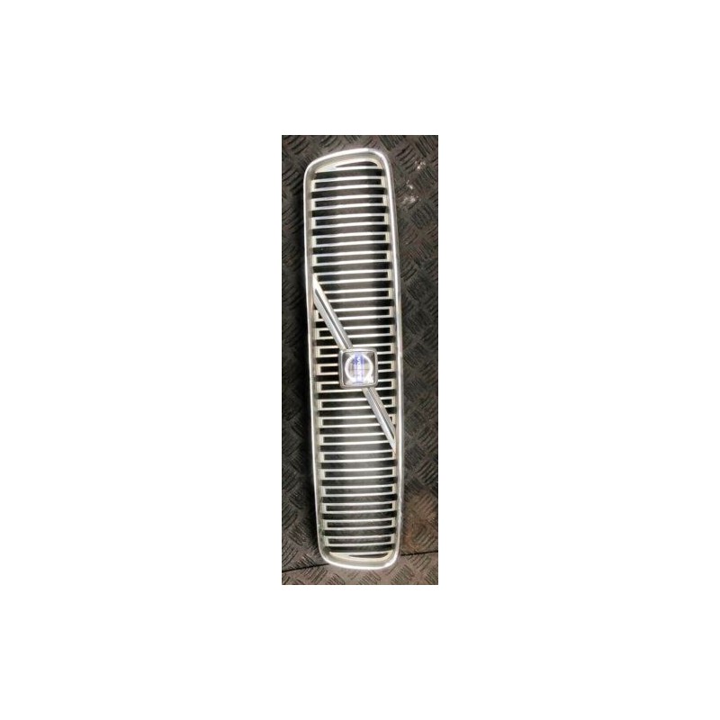 2007 VOLVO V50 2.0 DIESEL FRONT BUMPER GRILL