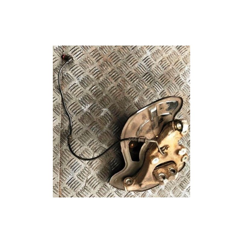 2009 MERCEDES-BENZ C-CLASS W204 C320 FRONT RH SUSPENSION HUB