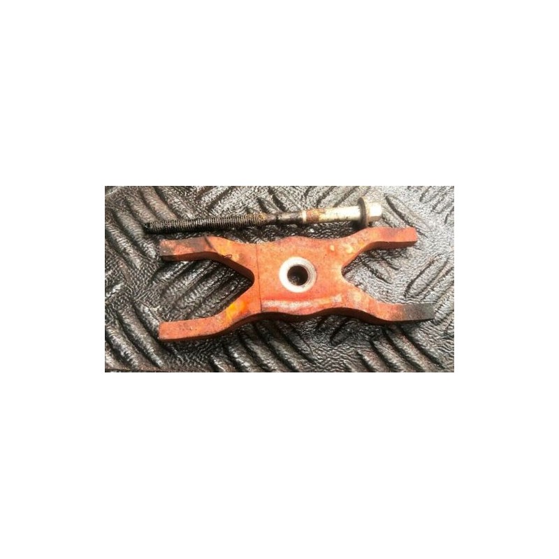 2011 RELAY BOXER DUCATO L3H2 2.2 FUEL INJECTOR HOLDER CLAMP