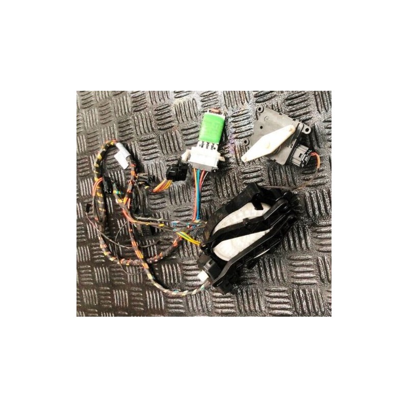 2009 MINI COOPER R56 1.6 petrol HEATER ACUATOR SET