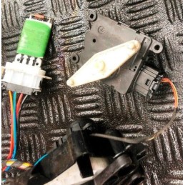 2009 MINI COOPER R56 1.6 petrol HEATER ACUATOR SET