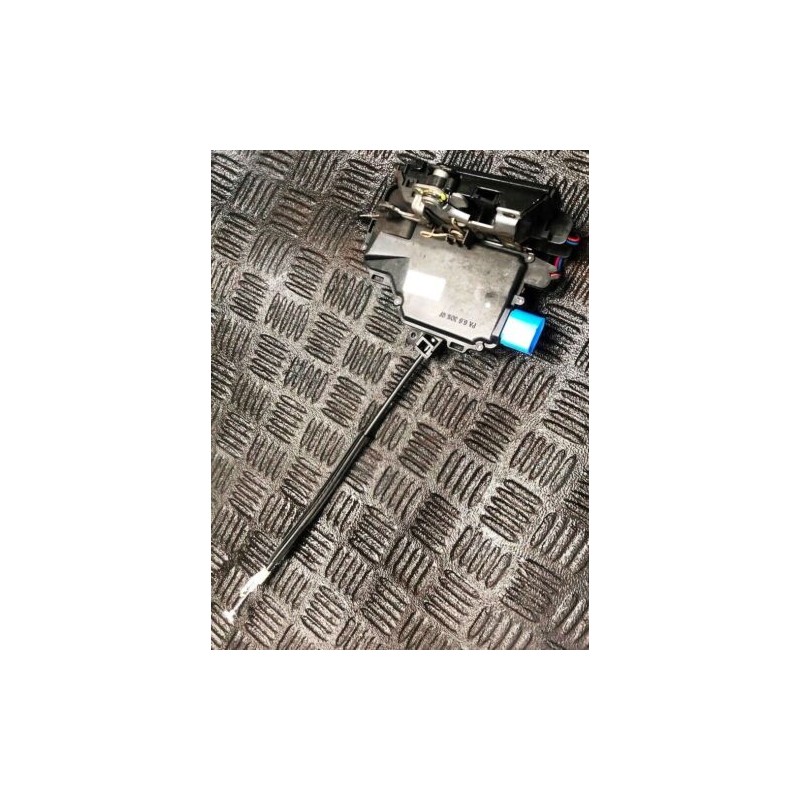 2009 Skoda Fabia MK2 1.2 HTP LH FRONT DOOR LOCK 3B2837015AP