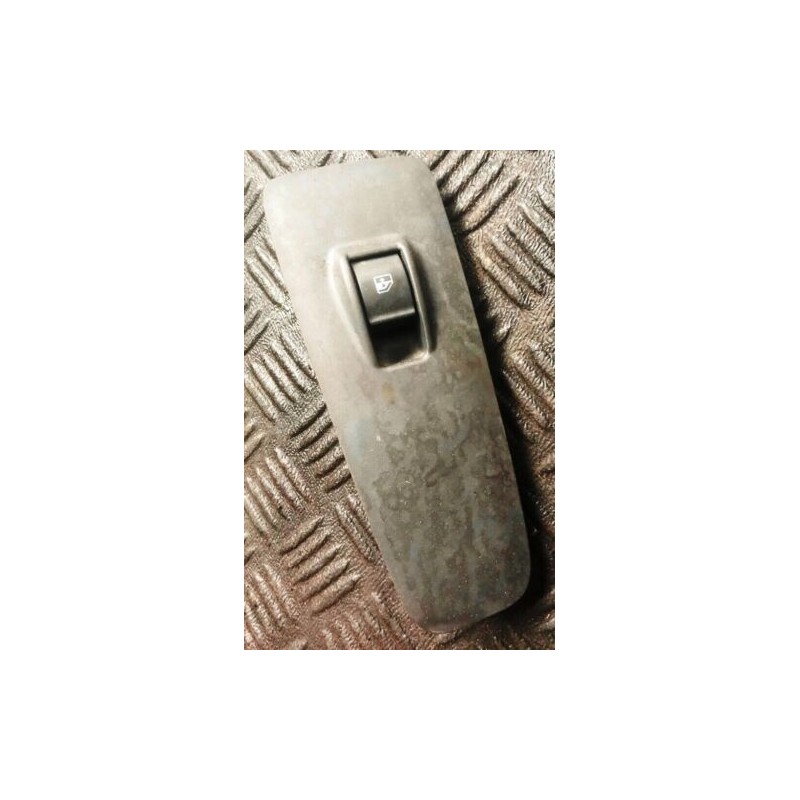 2011 RELAY BOXER DUCATO 35 L3H2 2.2 d LH FRONT DOOR SWITCH B569