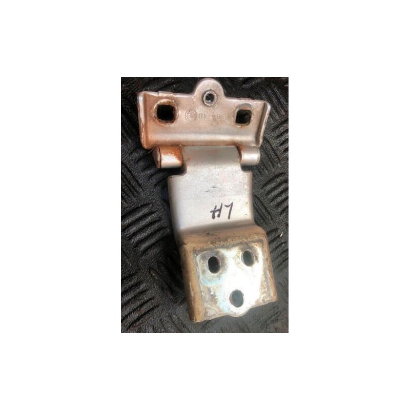 2011 PEUGEOT BOXER 335 L3H2 LWB 2.2 LH REAR DOOR BOTTOM MOUNTING