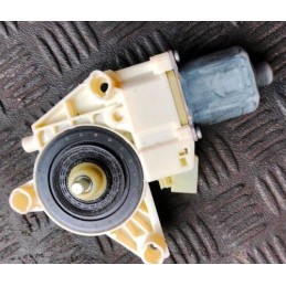 2009 MERCEDES-BENZ C-CLASS W204 C320 LH REAR DOOR WINDOW MOTOR 0130822505 / A20