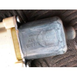 2009 MERCEDES-BENZ C-CLASS W204 C320 LH REAR DOOR WINDOW MOTOR 0130822505 / A20