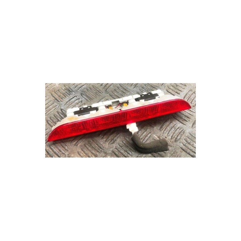 Mg3 LUX 5 Door 2013-2018 1.5 petrol TAILGATE STOP LIGHT