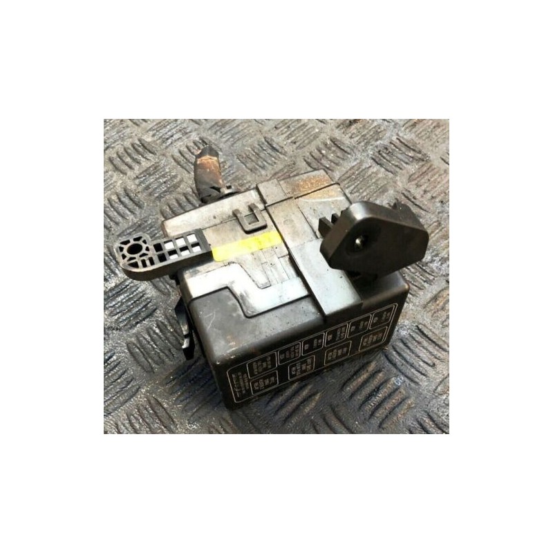 2006 Hyundai Santa Fe mk2 2.2 FUSE RELAY BOX N91422-2B090-OA