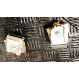 2009 VW TIGUAN 1.4 TSI MK1 5N RH FRONT DOOR WINDOW BRACKET PAIR