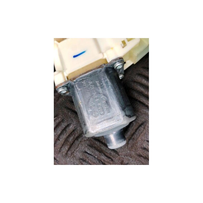 2009 MERCEDES-BENZ C-CLASS W204 C320 RH REAR DOOR WINDOW MOTOR A2048200642 / 013