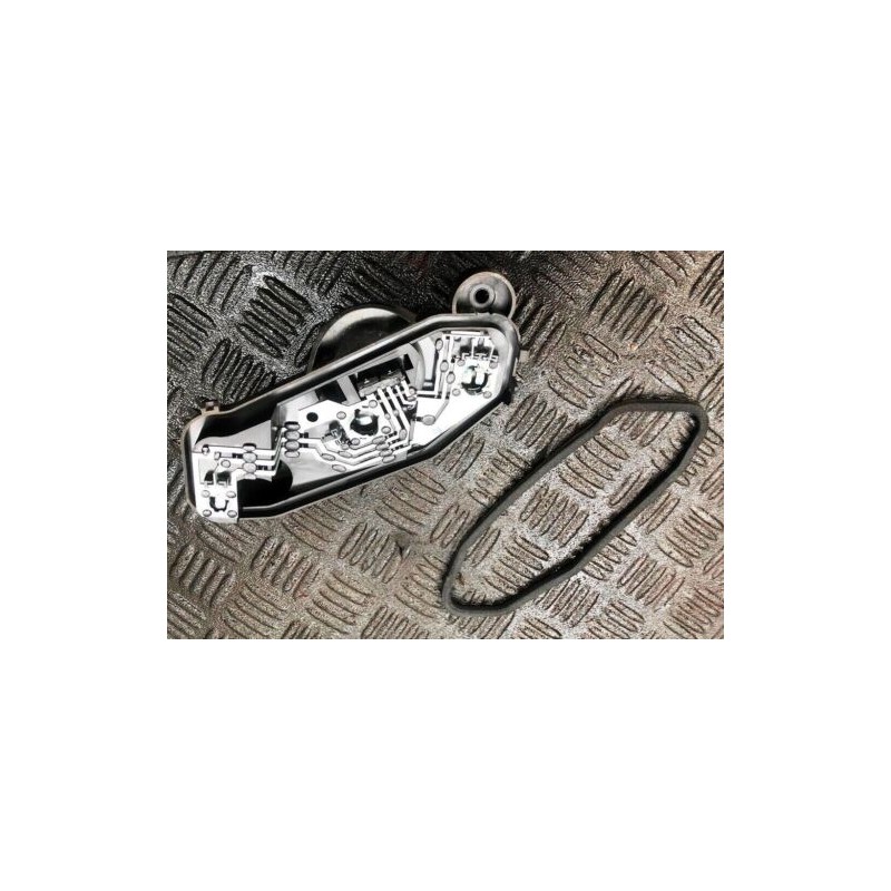 2009 Citroen C5 2.0 HDi VTR+ MK3 RH REAR LIGHT BULB HOLDER